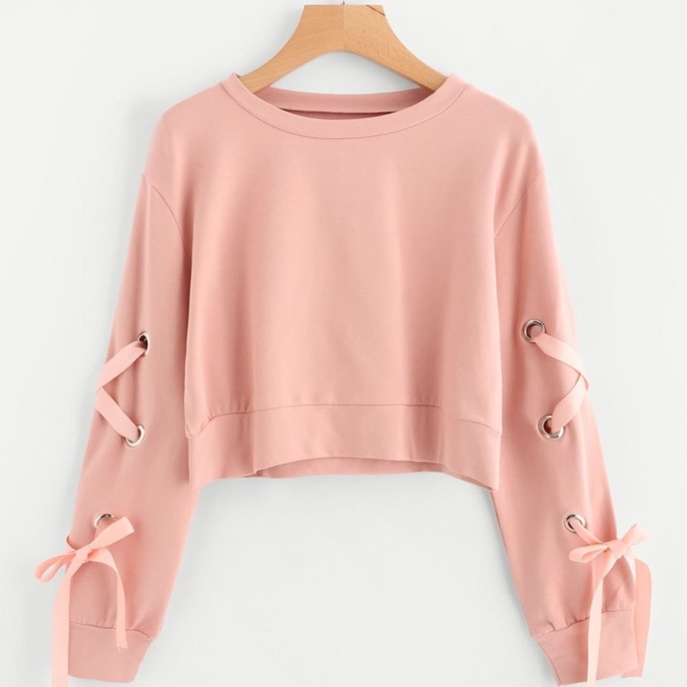 Pink Crop top, Long Sleeved, with ribbons.